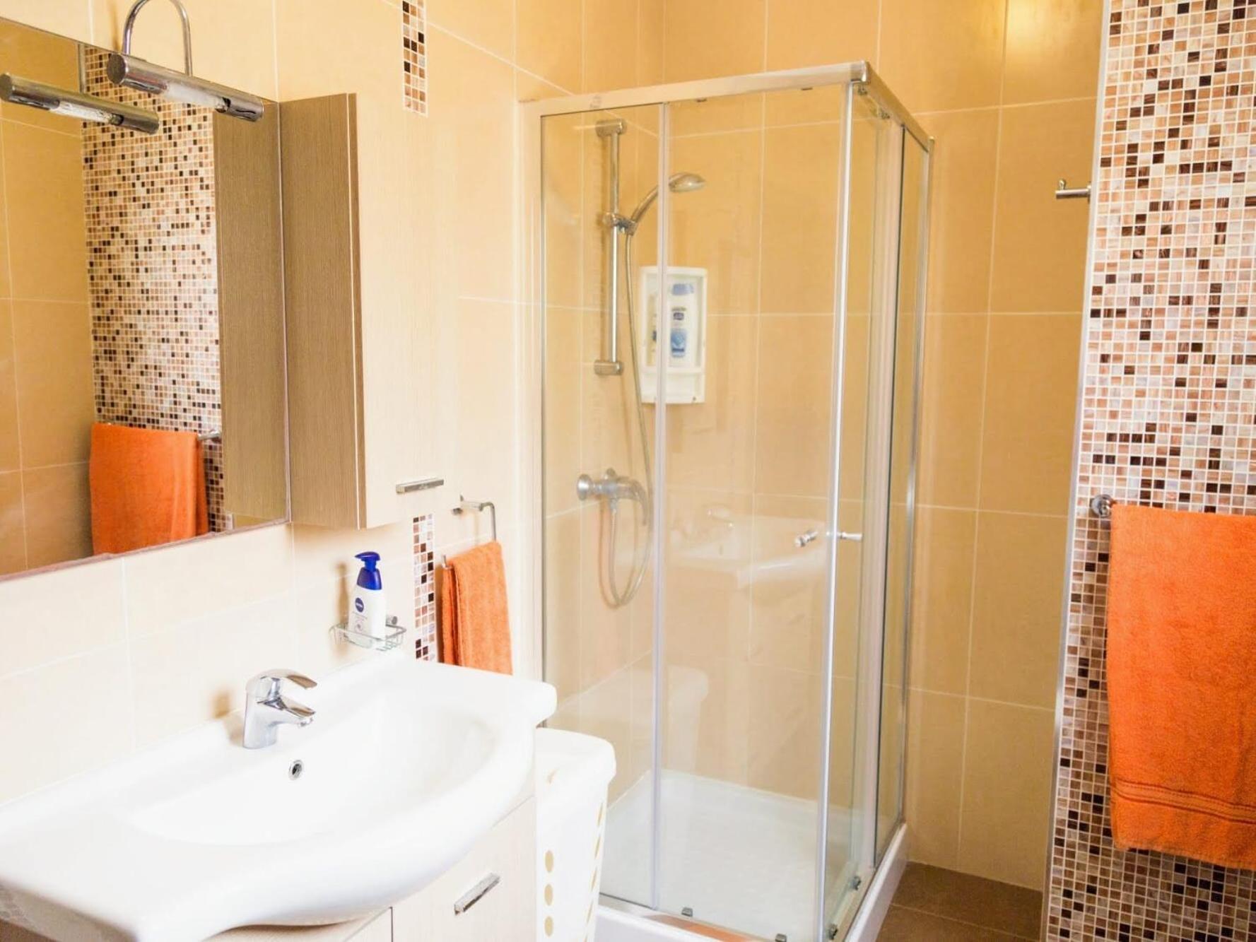Riviera Holiday Apartments - Seafront - Wifi Marsaskala Room photo