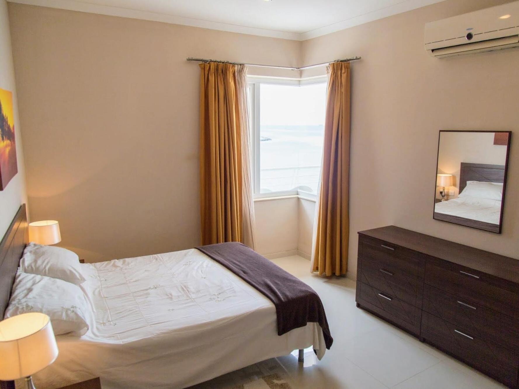 Riviera Holiday Apartments - Seafront - Wifi Marsaskala Room photo
